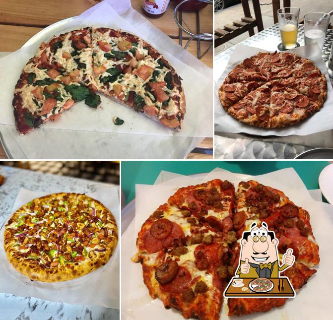 Red Tomato Pizza House