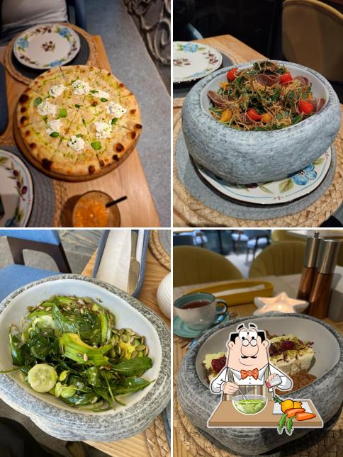 Салат из морских водорослей в "Positano Osteria"