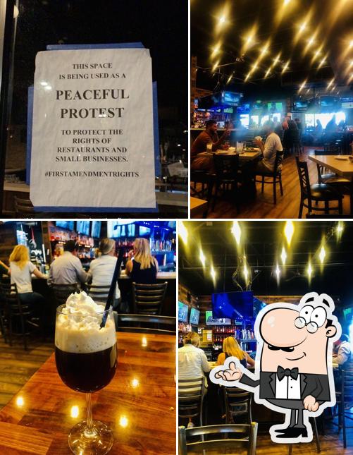 Junction 52 Bar & Grill