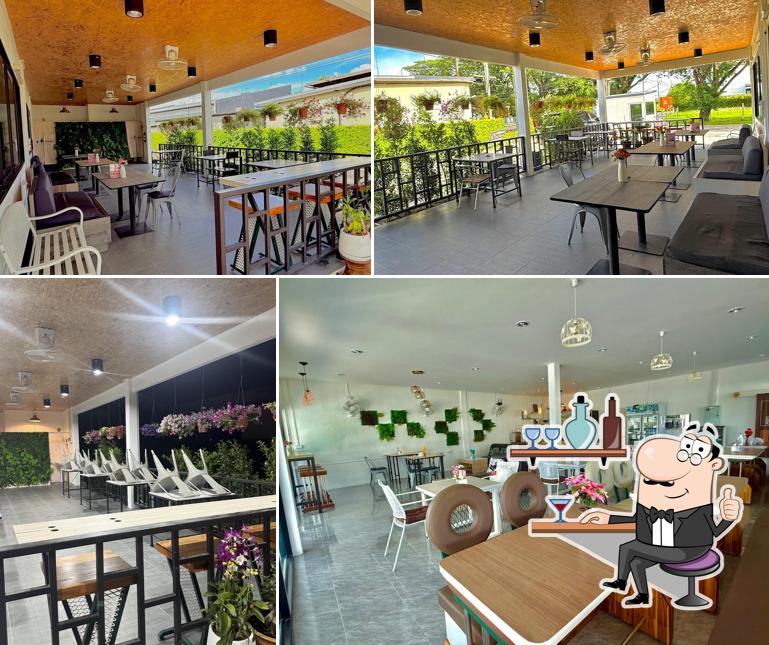 Maya's Restaurant มายา