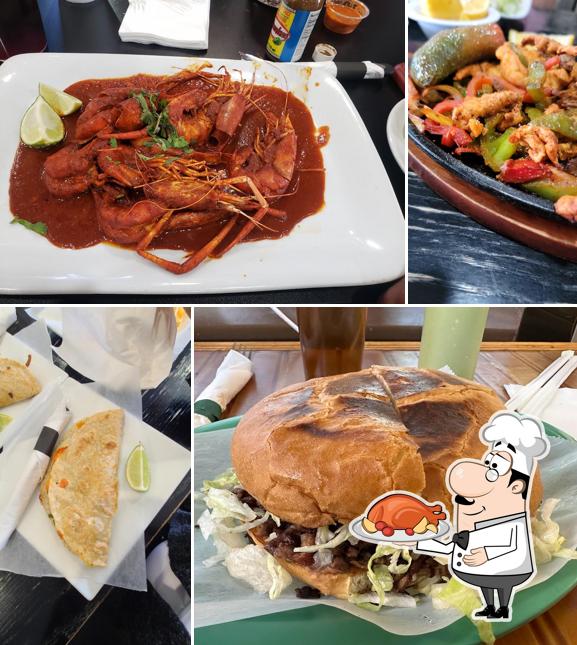 El Tsunami Seafood & Mexican Restaurant
