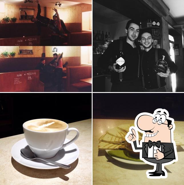 PARK Cafe & Bar