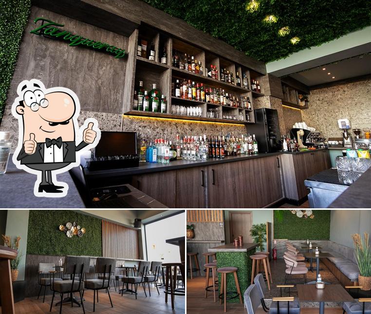 Toucan cafe bar resto