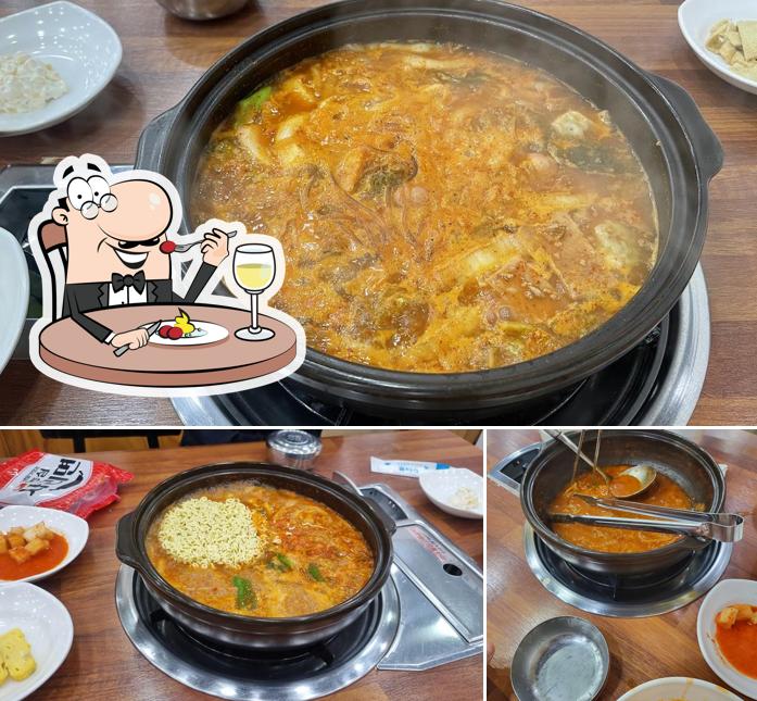 돌부대찌개 명촌점