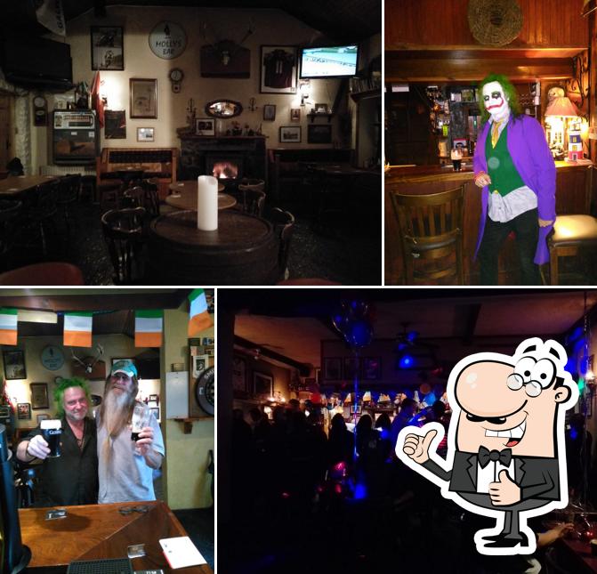 Molly's Bar