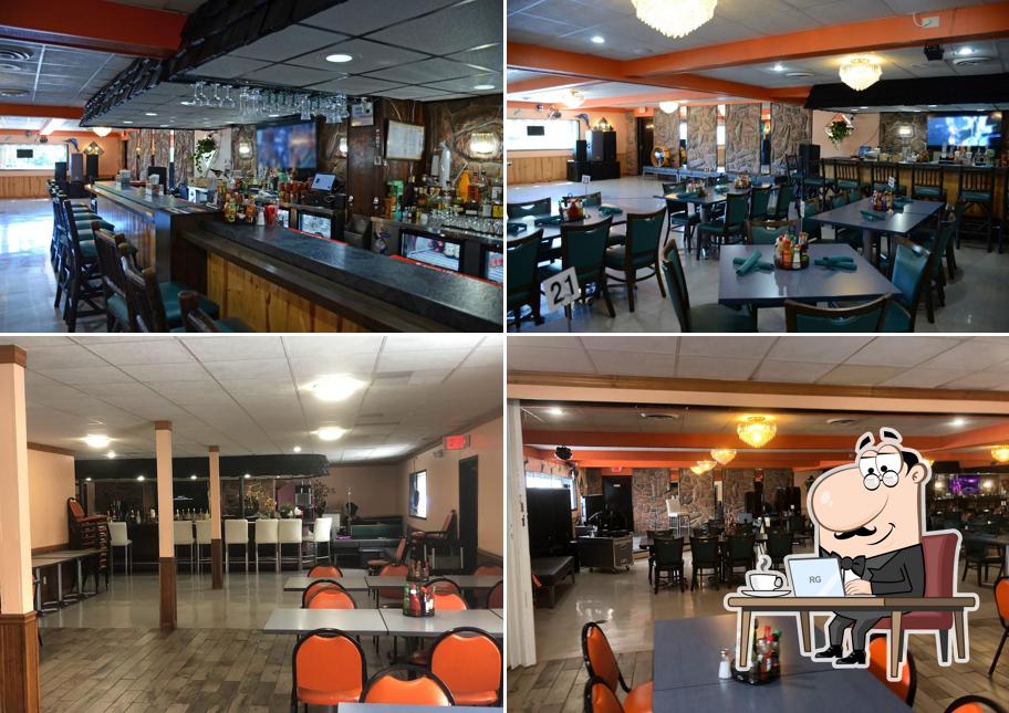 Hacienda Chivolin Bar & Grill