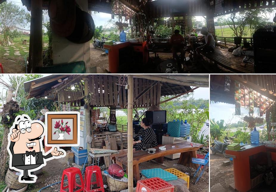Warung Nyingit