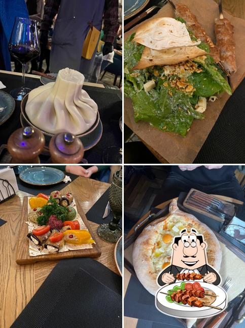 Блюда в "Megobari"