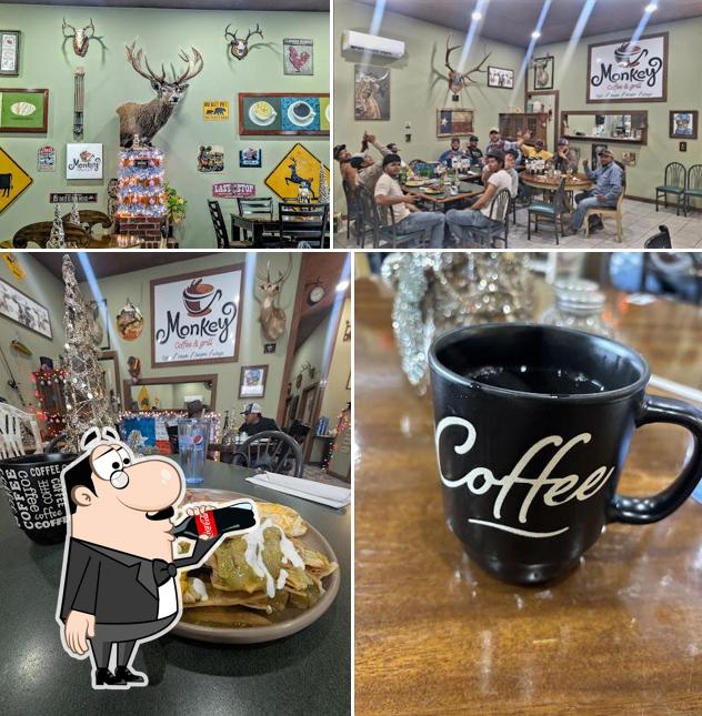 Monkey coffee & grill