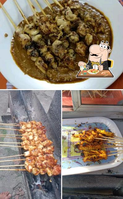 sate kelapa LA