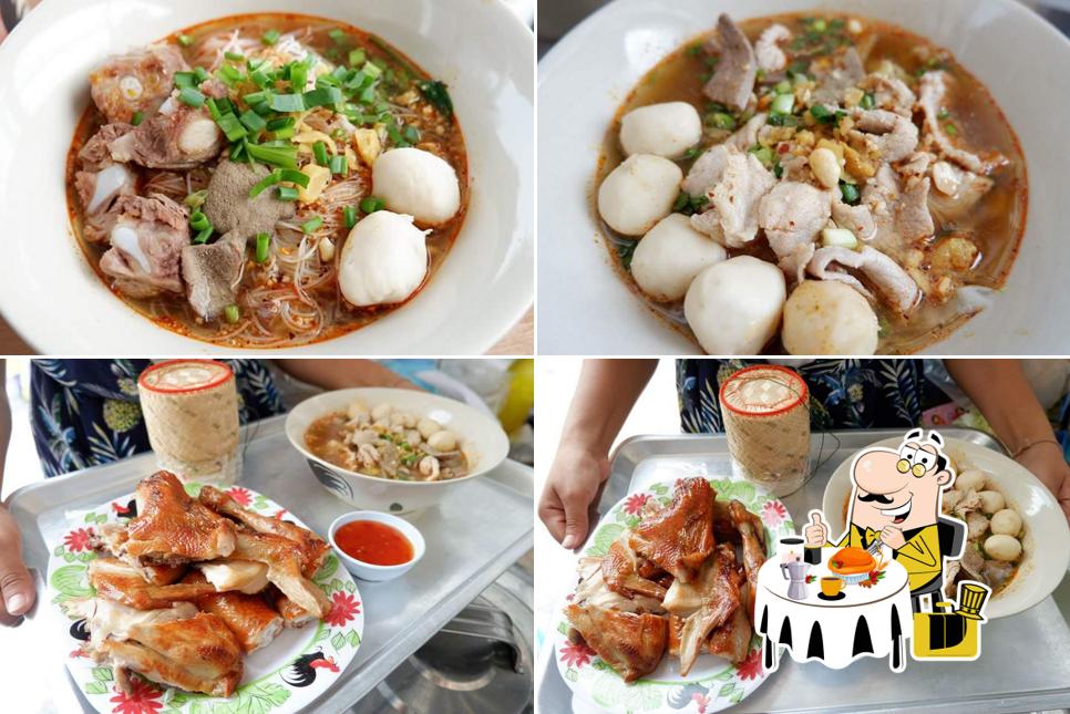 ครัวแม่พิกุลสามแยกไดโนเสาร์