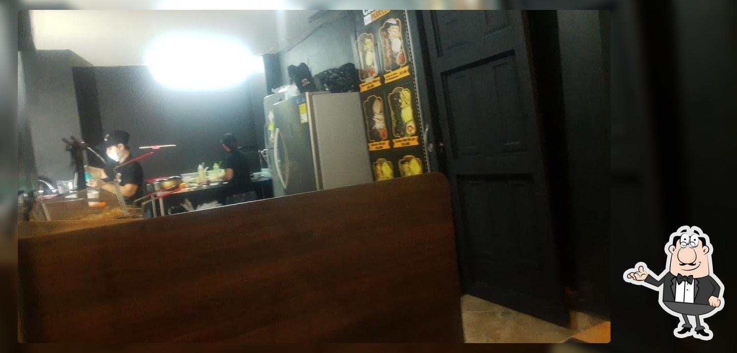 HIDDEN KITCHEN