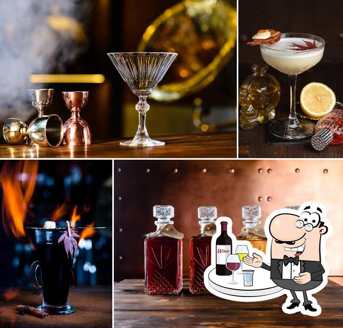 Dictator bar