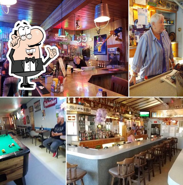 Turf Bar & Lounge