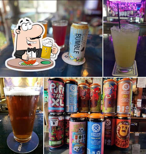 Tracker's Pub & Grub