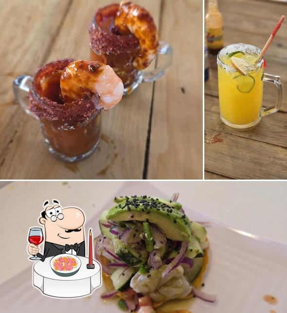 Mariscos al Chile & carwhuas