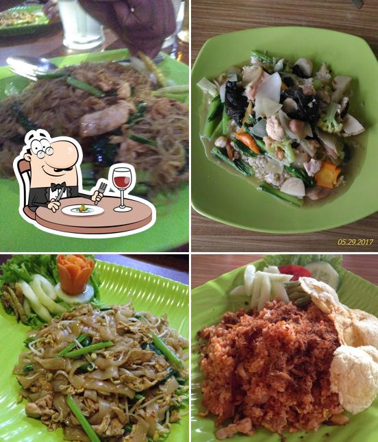 Resto & Lesehan Si Gembul