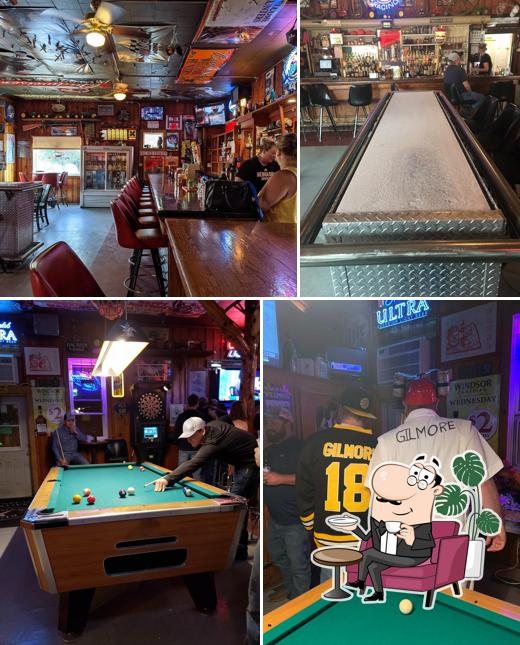 Rusty Rooster Saloon