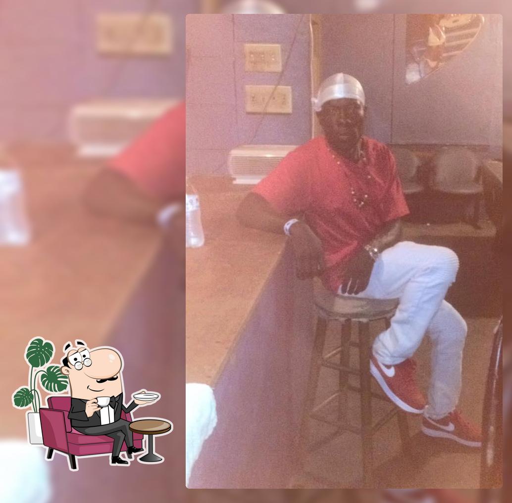 Ebony Inn Bar & Grill