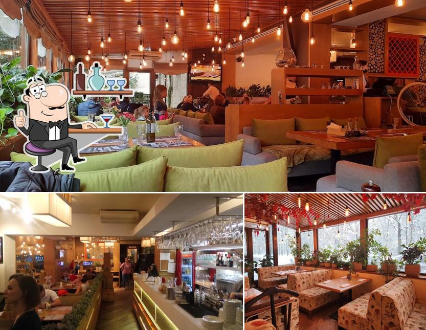 Посмотрите на внутренний интерьер "Боны Капона"