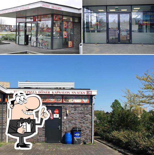 Food Corner Mewa