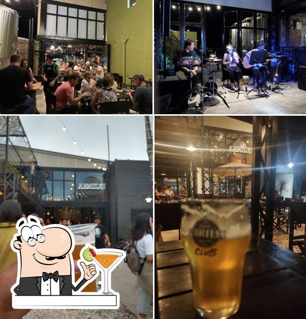 La Fabrica Abriles