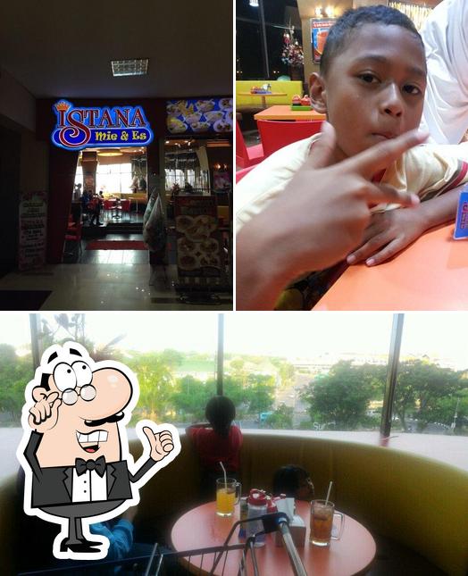 Istana Mie dan Es
