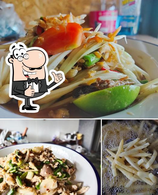 ร้านตามใจปาก (Tam Jai Pak) เกาะพยาม
