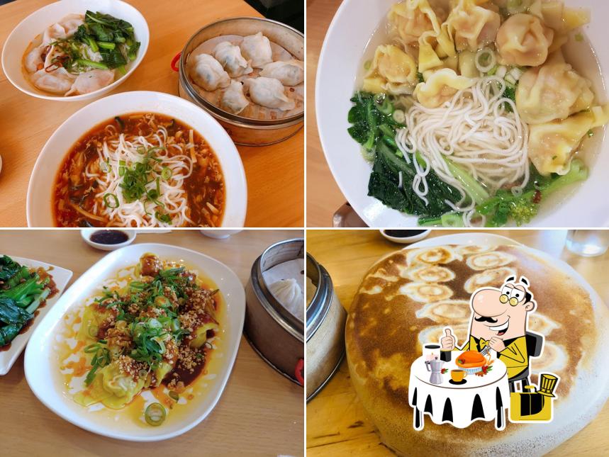 Authentic Bites Dumpling House 真真小笼北桥店