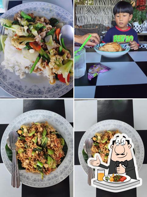 ครัวบ้านคุณอาร์ม อาหารตามสั่ง