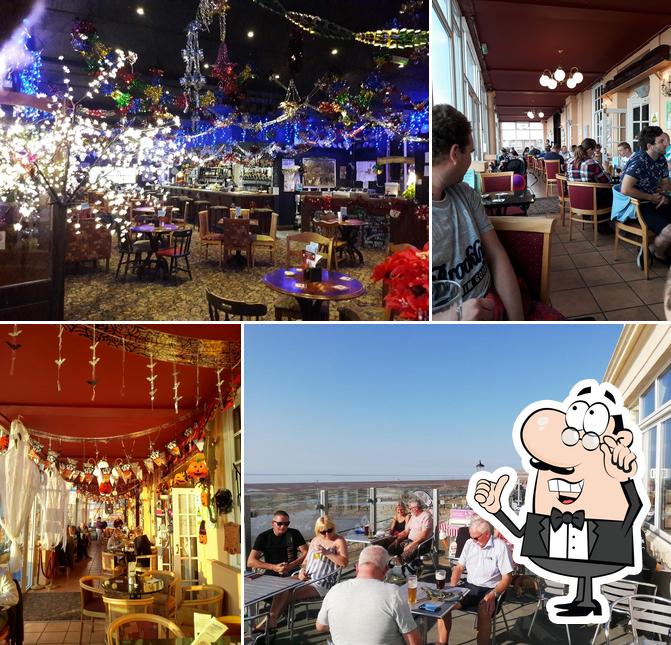 Waterside Bar