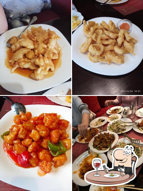 Еда в "Древнем Пекине"