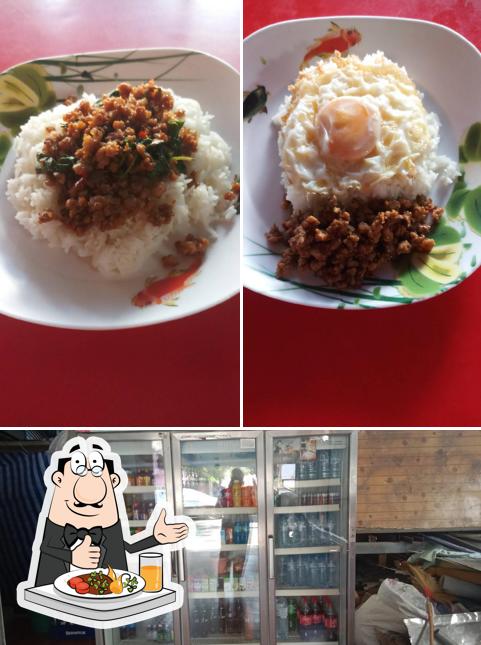 ร้านข้าวหนม food and drink