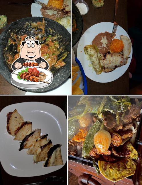 El Santo Coyote Mexican Restaurant • Bar • Grill