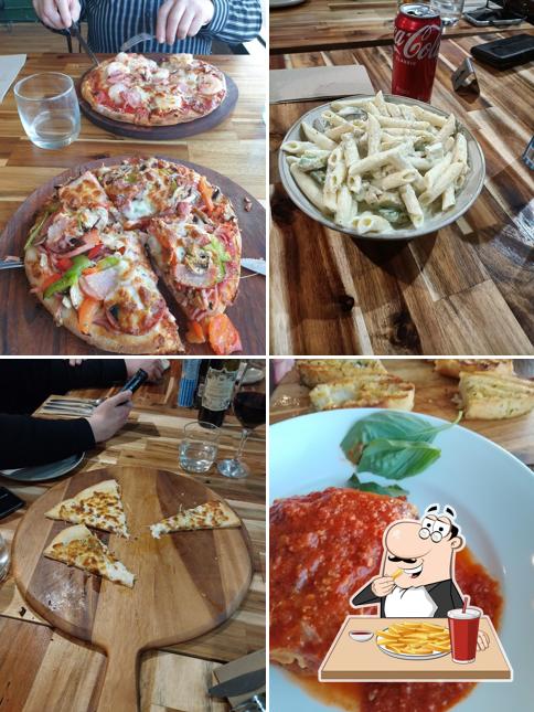 Cellos Pizzeria