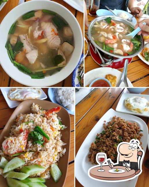 ร้านอาหารกินรี ปากน้ำโจ้โล้