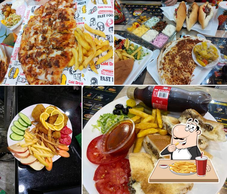 Al-Mofeed Cafeteria.