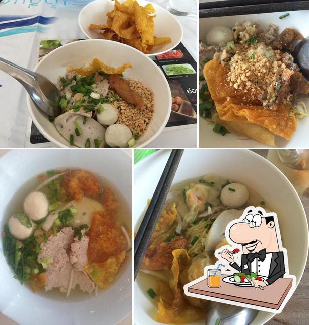 ร้านก๋วยเตี๋ยวซอย 9
