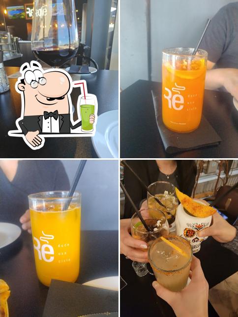 REQLE CAFÉ BAR