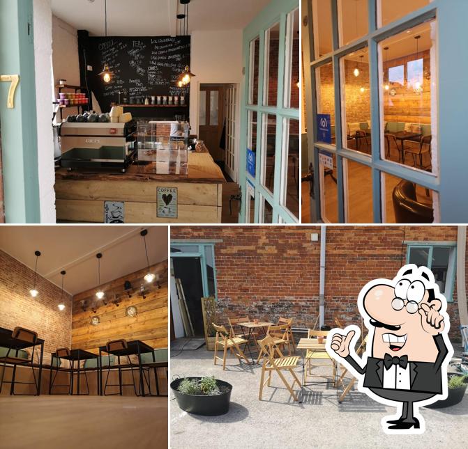 Black Dog coffee Co. --> Devizes