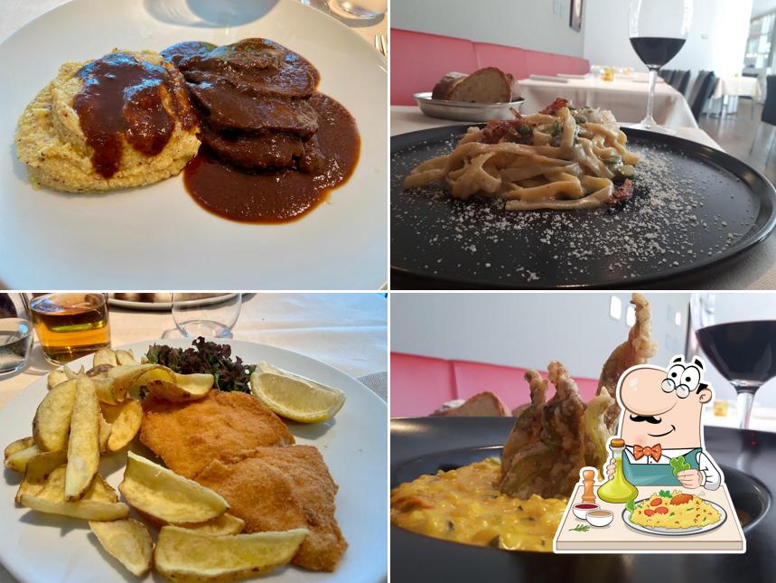 VOX RESTAURANT, PIZZERIA & LOUNGE BAR