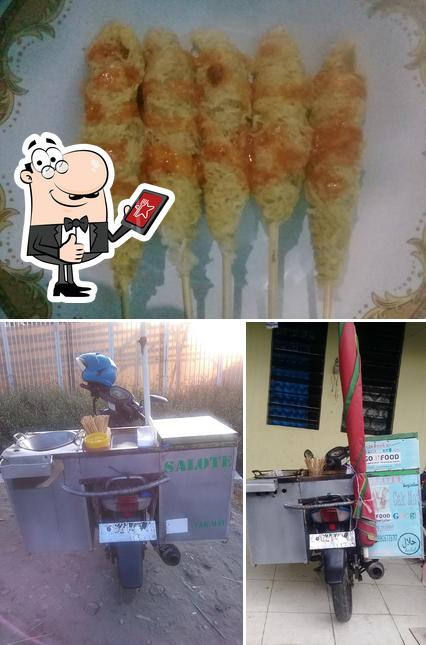 Salote berjalan cak mat