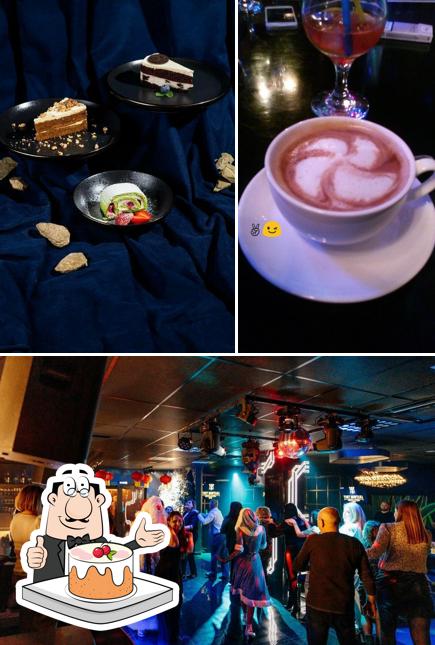 Морковный торт в "Tony Montana"