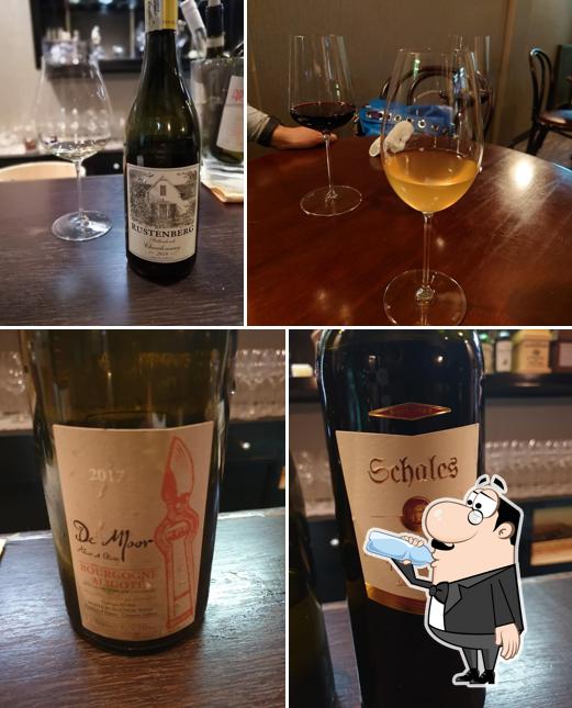 Wine Bar Assemblage