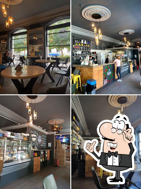 Забронируйте столик в "Кофе в Окнах"