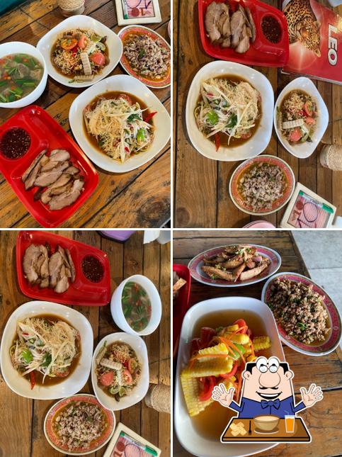 ส้มตำครกแตก