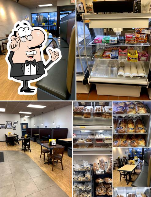Mayflour Bakery & Cafe