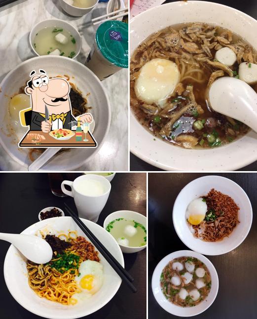 Uncle Kin Chili Pan Mee 祖传驰名辣椒板面