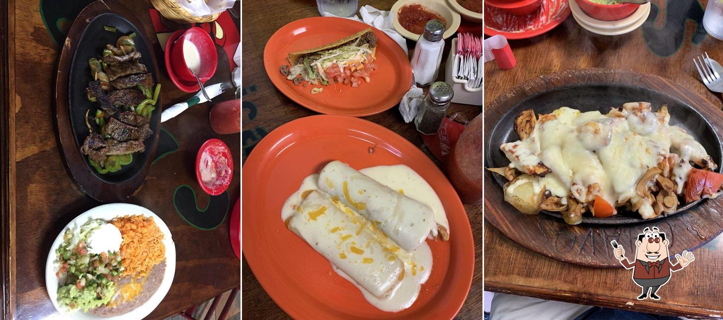 Chavos Mexican Restaurant
