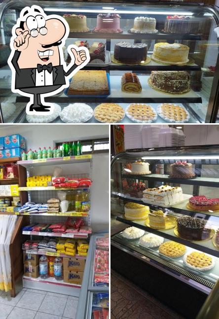 Panaderia Y Pasteleria La Mona